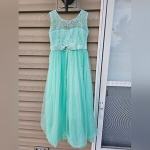 Girls Princess Dress - Size 140CM (US Size 8-10) Green Long Sleeveless